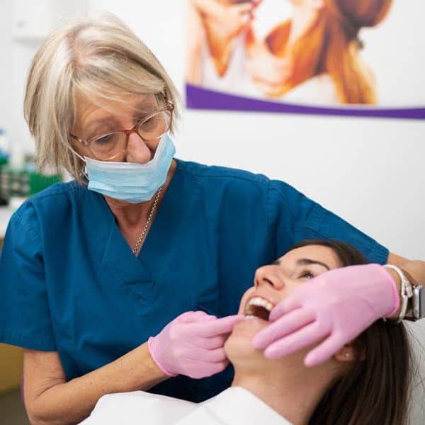 Tratamiento de Prótesis dentales, Clínica Luckow