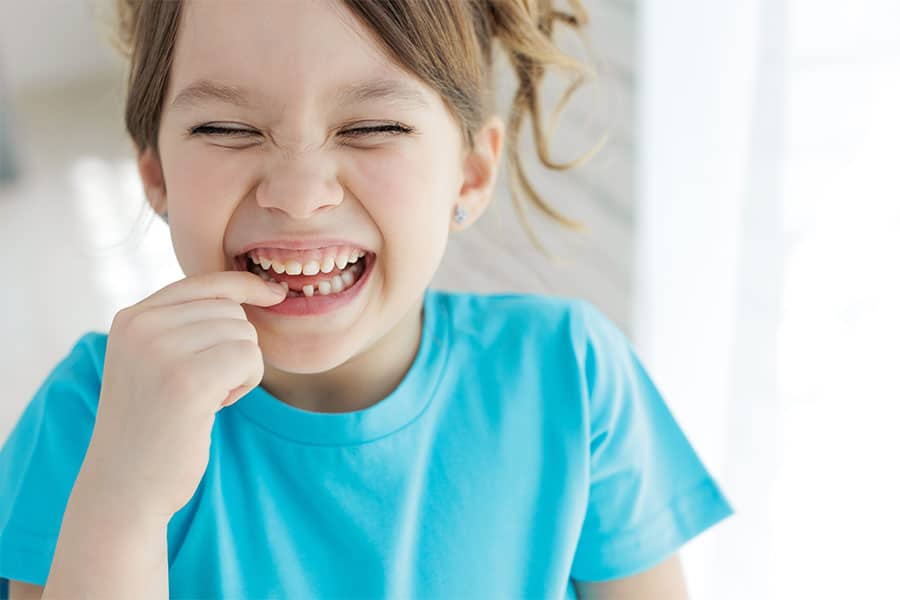 ¿Cuándo se caen los dientes de leche? | Álvarez Luckow