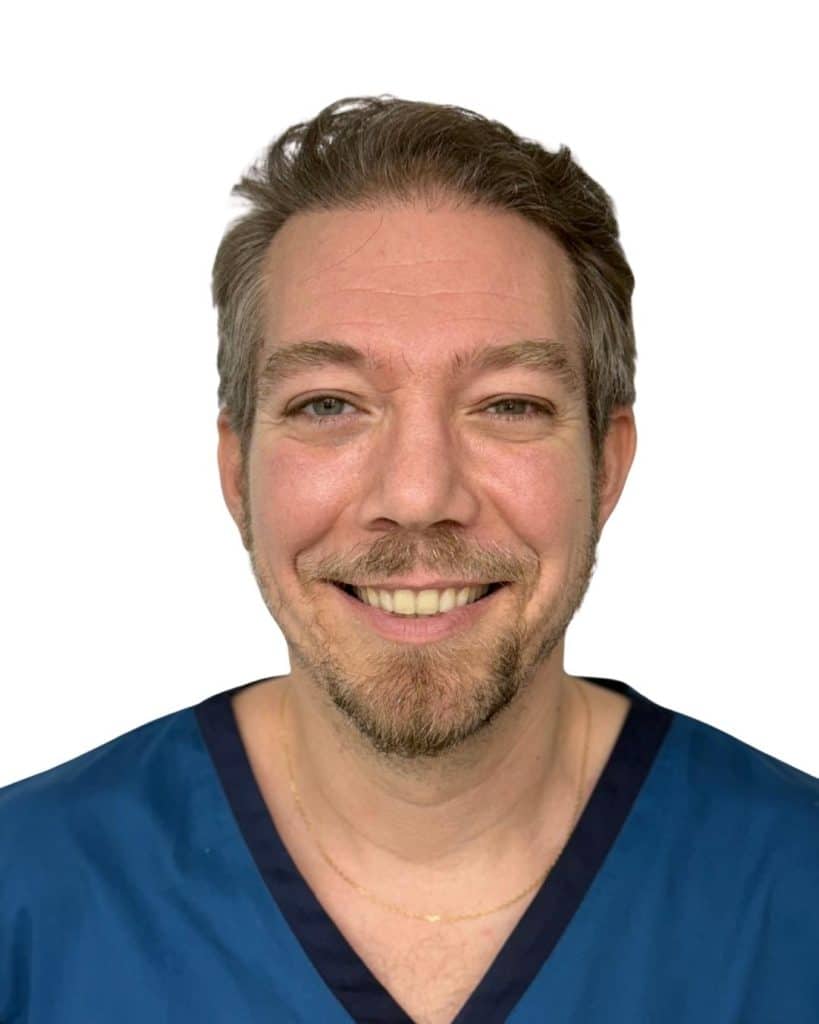 Dr. Nicolás Álvarez